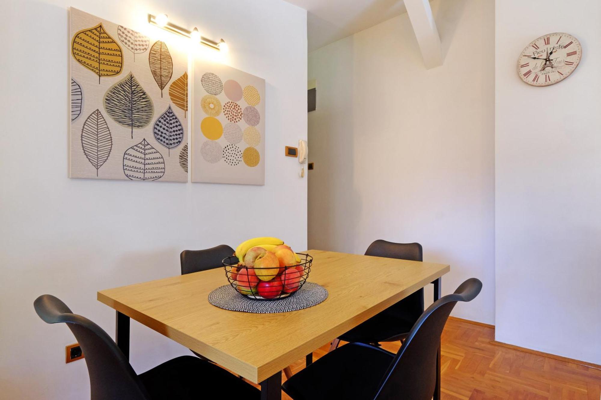 Red Tree Apartment เบลเกรด ภายนอก รูปภาพ
